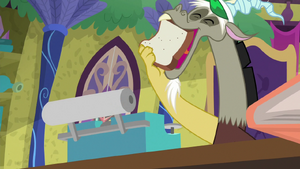 Discord eating his typewriter bread S8E15