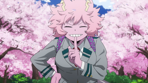 Mina encourages Kirishima.