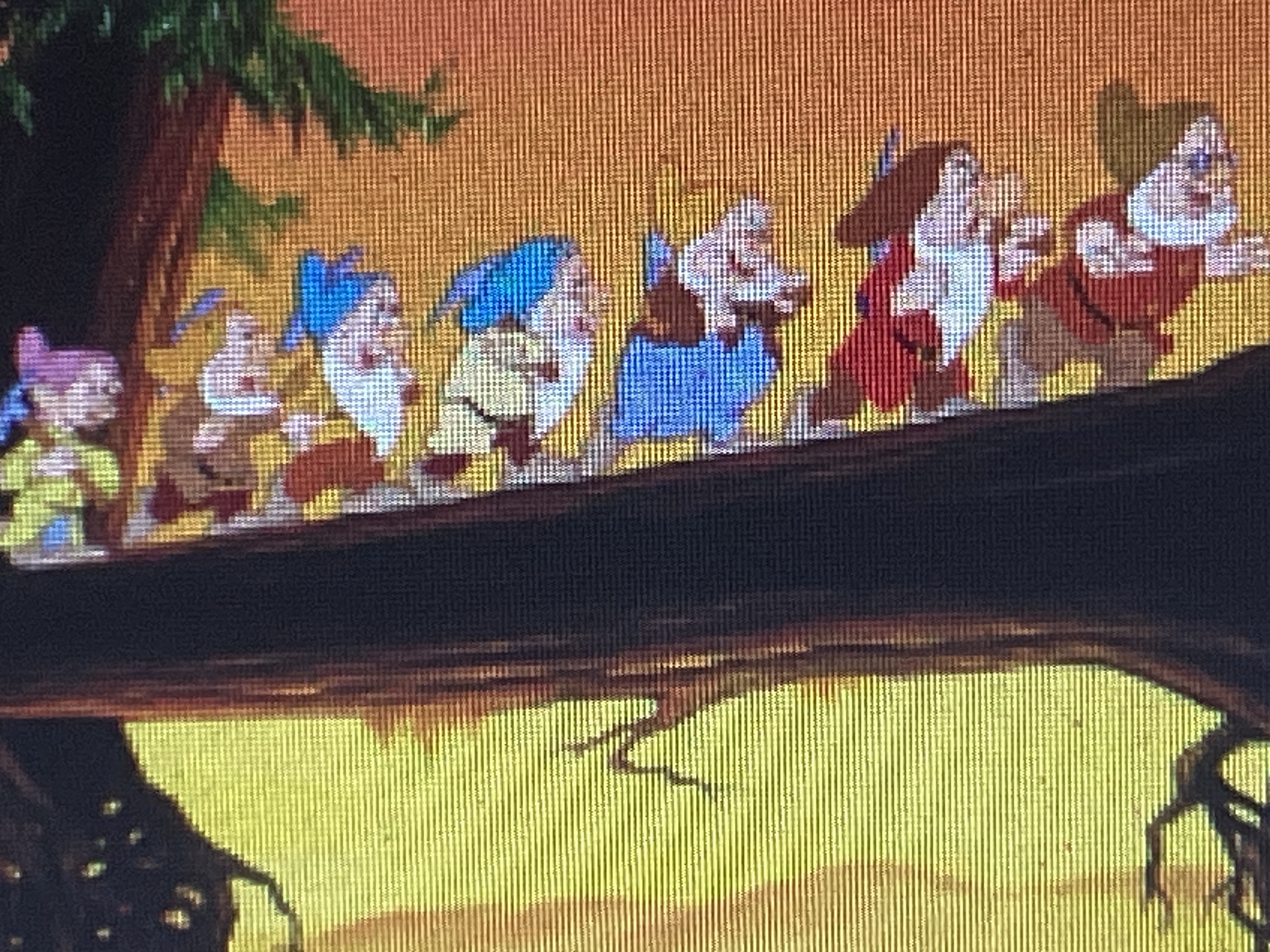 Seven dwarfs toms top
