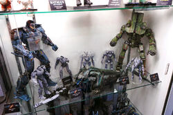 チェルノアルファ18インチ NECA パシフィック・リム チェルノアルファ 18インチ Amazon.com