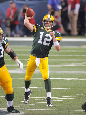 Rodgers Throws 4 TD Passes, Packers Defeat Bears 45-30