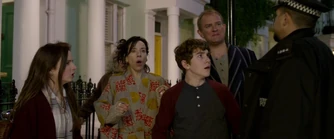 The Browns find out Paddington has been arrested (Paddington 2)