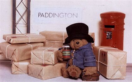 Paddington Bear - Wikipedia