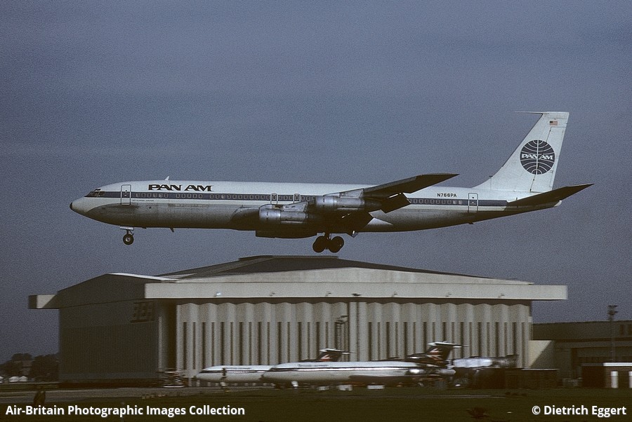 1983/1984　パンナム/PAN AM　機内誌「クリッパー/CLIPPER」 ad13433d-pan-am-jet-clippers-