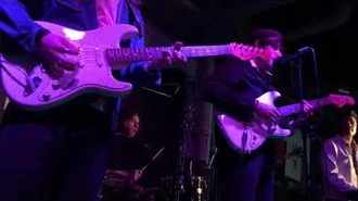 Halfnoise_“My_Girl”_live_at_Rough_Trade,_London