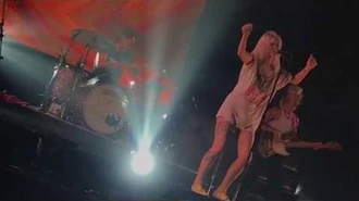 Paramore_-_Crushcrushcrush_-Live_at_Summer_Sonic_Tokyo_2018-