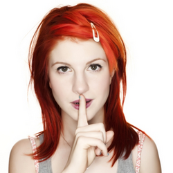 File:RiP2013 Paramore Hayley Williams 0001.jpg - Wikimedia Commons