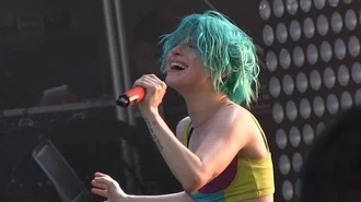 Paramore_@_Bunbury_"Let_the_Flames_Begin_&_Part_II"_Live_in_Cincinnati_7-12-2014