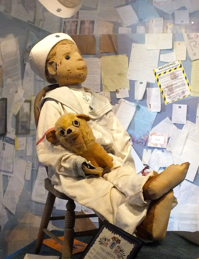 MY ENCOUNTER WITH ROBERT THE DOLL R PARANORMAL visual data 7