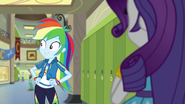 Rainbow Dash looking at other students EGDS12b