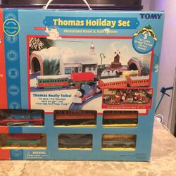 Tomy thomas holiday set sales