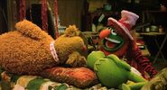 Kermit and Fozzie fall asleep in church