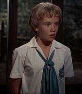 Susan Evers as Teen Elsa