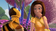 Bee-movie-disneyscreencaps.com-3559