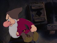 Snow-white-disneyscreencaps.com-5100