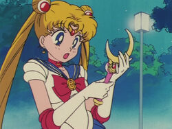 Sailor Moon Holding a Wand.jpg