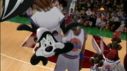 Space-jam-disneyscreencaps.com-7148