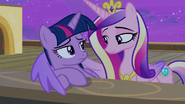 Twilight Sparkle looking at Princess Cadance S7E22