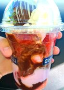 Ghirardelli Sea salt Strawberry ice cream 2021