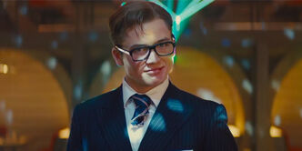 Kingsman-the-secret-service-taron-edgerton-eggsy-smirk-600x300