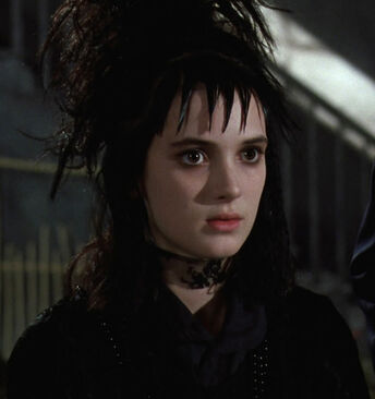 Lydia-lydia-deetz-33429316-500-532.jpg