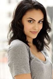 7834242930c450ff164b24d0ff7c4872--camila-mendes-jinx.jpg