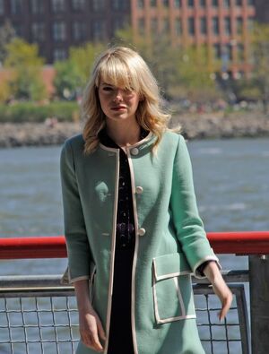 gwen stacy emma stone style