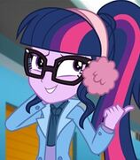 Sci-Twi in My Little Pony- Equestria Girls Holidays Unwrapped
