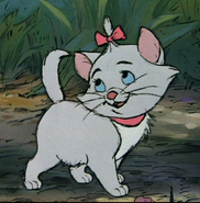 Marie (The Aristocats)-1-