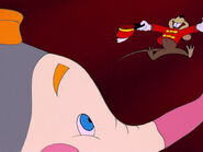 Dumbo-disneyscreencaps.com-7193