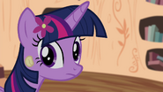 Twilight looking back to CMC S4E15