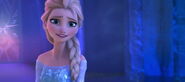 Elsa as Mrs. Jumbo