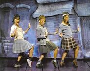 Crystal, Ronnette, and Chiffon in the 2003 Broadway revival