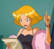 Clover Hold on.png (226 KB)