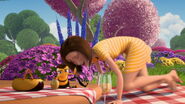 Bee-movie-disneyscreencaps.com-3564