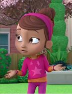 Poppy Peepleson in Vampirina