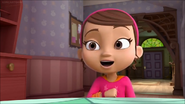 Poppy Peepleson (Vampirina) 14