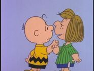 A-Charlie-Brown-Thanksgiving-peanuts-26555067-500-375