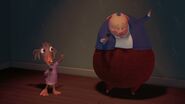 Chicken-little-disneyscreencaps.com-3939