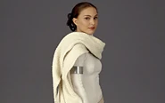 Padmé as Edmund's mother
