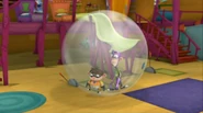 Fanboy and Chum Chum in a bubble.jpeg (582 KB)