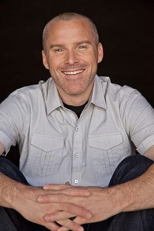 Roger Craig Smith