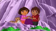 Dora.the.Explorer.S08E15.Dora.and.Diego.in.the.Time.of.Dinosaurs.WEBRip.x264.AAC.mp4 001043208