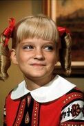 Cindy-Brady-the-brady-bunch-38044102-298-450