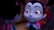 Vampirina 12