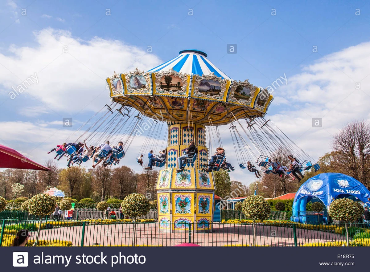 The Sky Swinger | Paultons Park Wiki | Fandom