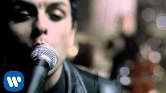 Green_Day_"Boulevard_Of_Broken_Dreams"_-_Official_Video-0