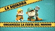 "The Crew Plans Grandpa Day" ("La squadra organizza la Festa del Nonno") title card on Cartoonito