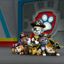 paw patrol pirate chase