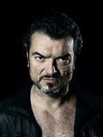 Драгомир Мрсич, актёр, озвучивший Драгана и ставший его прототипом